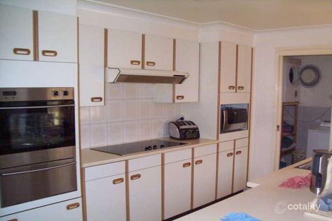 Property photo of 4 Wynn Close Edensor Park NSW 2176