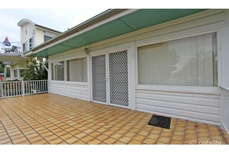 Property photo of 18 Reserve Drive Bateau Bay NSW 2261