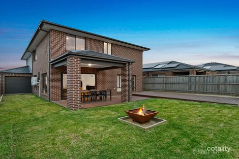 Property photo of 23 Elkedra Way Cranbourne North VIC 3977