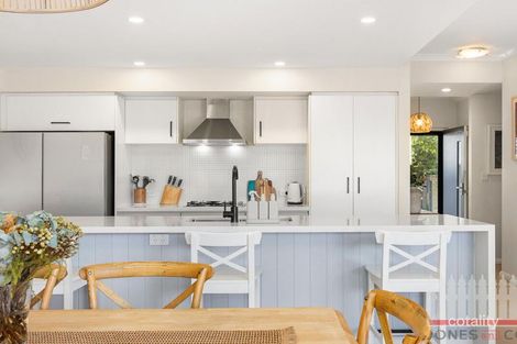 Property photo of 52 Prospector Loop Bassendean WA 6054