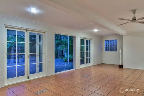 Property photo of 345 Hawthorne Road Hawthorne QLD 4171