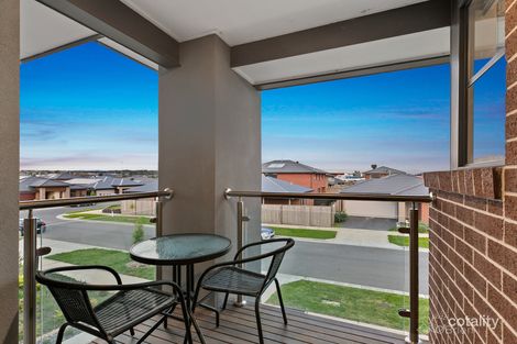 Property photo of 23 Elkedra Way Cranbourne North VIC 3977