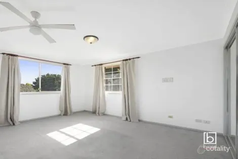 Property photo of 64 Ocean View Drive Wamberal NSW 2260