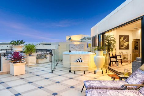 Property photo of 67/94 Sea World Drive Main Beach QLD 4217