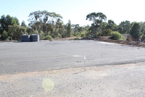 7 Alexander Ave, Clare, SA 5453