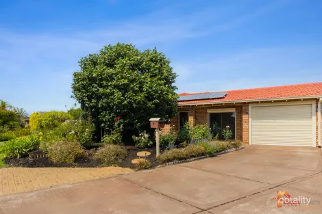 Property photo of 4A Gladstone Road Leeming WA 6149