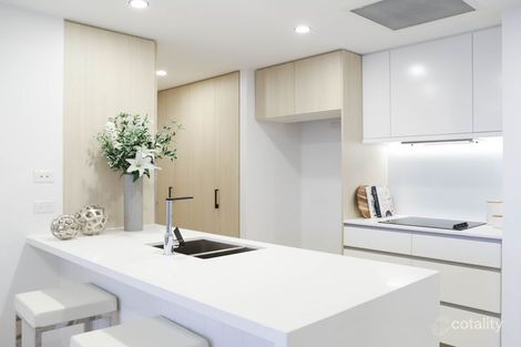 802/8 Zillah St, Stones Corner, QLD 4120