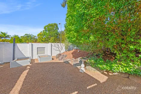 Property photo of 8 Tamarind Close Nerang QLD 4211