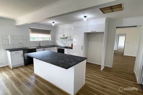 Property photo of 15 Leaver Street Yenda NSW 2681