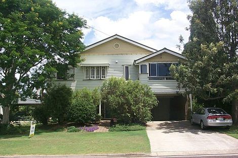 11 Stuart St, Eastern Heights, QLD 4305