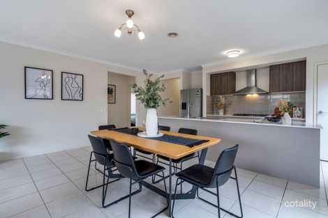 Property photo of 22 Eminence Way Craigieburn VIC 3064