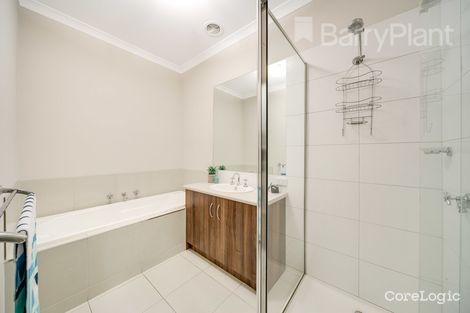 Property photo of 30 Bellerive Avenue Officer VIC 3809