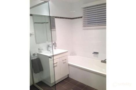 Property photo of 1 Edgebury Road Figtree NSW 2525