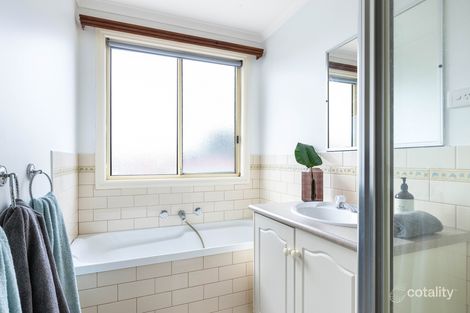 Property photo of 45 Almands Avenue Roxburgh Park VIC 3064