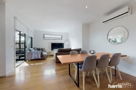 Property photo of 6/27 Alpine Grove Pascoe Vale VIC 3044