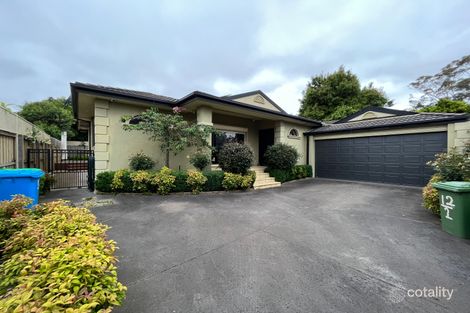 Property photo of 2/12 Lyall Road Berwick VIC 3806