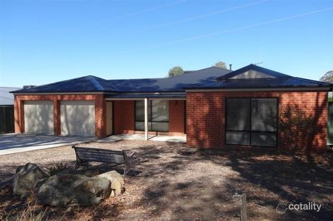 95 Mistletoe St, Golden Square, VIC 3555