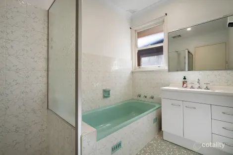 Property photo of 33 Denman Avenue Woolooware NSW 2230