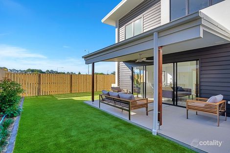 35 Sickle Ave, Hope Island, QLD 4212