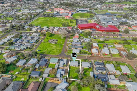 Property photo of 26 Crawley Street Warrnambool VIC 3280