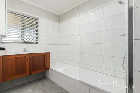 Property photo of 31 Wilga Street Wacol QLD 4076