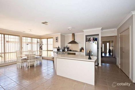 Property photo of 6 Strahan Place South Morang VIC 3752
