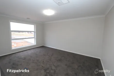 Property photo of 12 Darcy Drive Boorooma NSW 2650