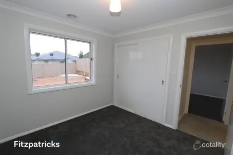 Property photo of 12 Darcy Drive Boorooma NSW 2650