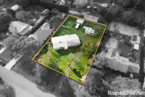36 MELVINS RD, RIDDELLS CREEK, VIC 3431