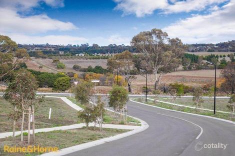 Property photo of 5 Bishops Way Sunbury VIC 3429