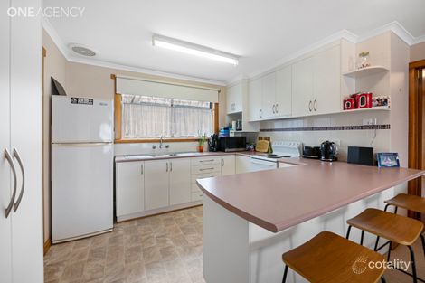 Property photo of 2/14 Lawrence Drive Devonport TAS 7310