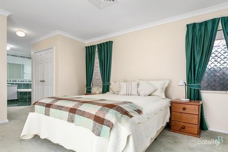 Property photo of 98 Welwyn Avenue Salter Point WA 6152