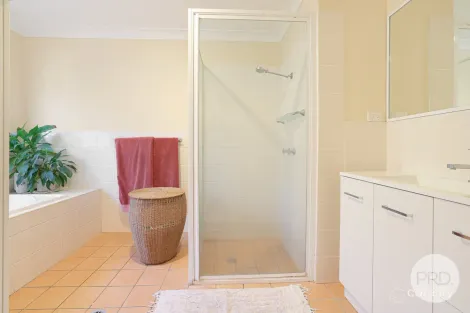 Property photo of 46 Warwick Road Hillvue NSW 2340
