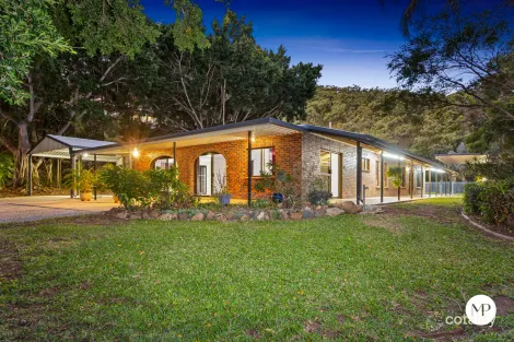 Property photo of 9 Selwyn Crescent Norman Gardens QLD 4701