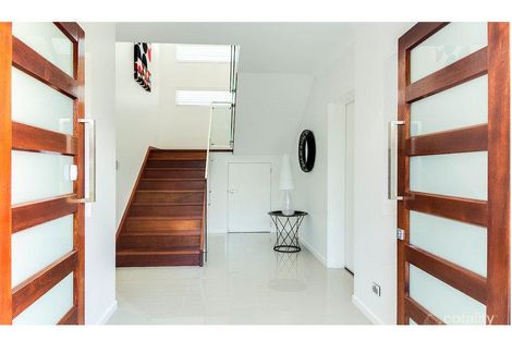 Property photo of 10 Beachfront Avenue Trinity Beach QLD 4879