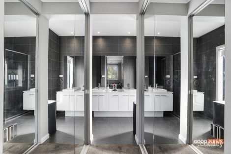 Property photo of 34 Maracana Circuit Strathtulloh VIC 3338