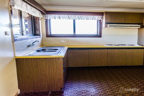 Property photo of 11 Bathurst Street Elliott Heads QLD 4670