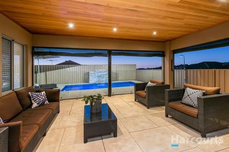 Property photo of 2 Seattle Elbow Hocking WA 6065