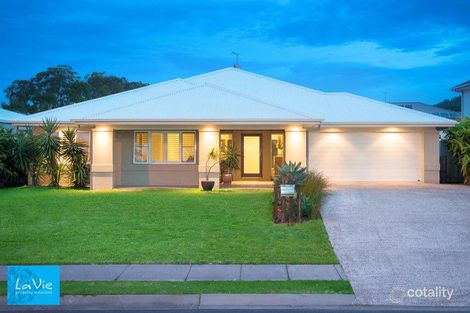 4 Bathersby Cres, Augustine Heights, QLD 4300