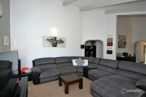 Property photo of 27 Cheltenham Drive Robina QLD 4226