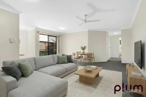 Property photo of 4/123 Central Avenue Indooroopilly QLD 4068