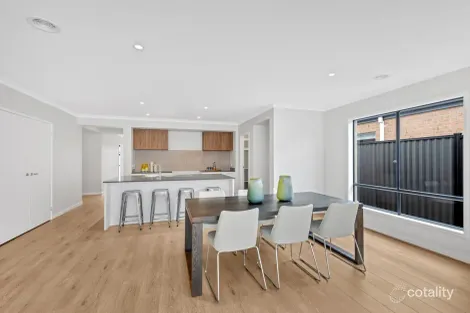 Property photo of 47 Vautier Avenue Mickleham VIC 3064