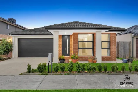 11 Makalu Cct, Clyde North, VIC 3978
