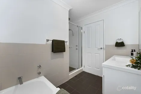 Property photo of 18 Dampier Avenue Werrington County NSW 2747