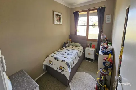 Property photo of 24 Cutler Avenue Cootamundra NSW 2590
