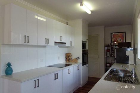 Property photo of 31 Hibiscus Street Flinders View QLD 4305