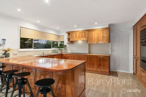Property photo of 73 Kidderminster Drive Wantirna VIC 3152