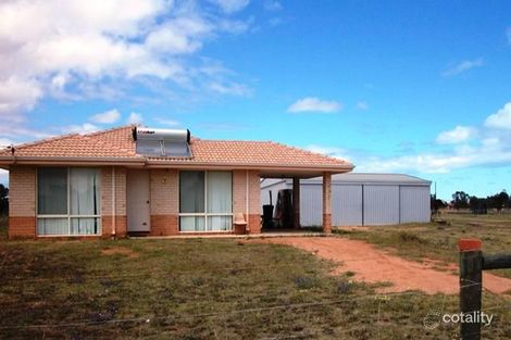 Property photo of 11 Dressage Circle Deepdale WA 6532