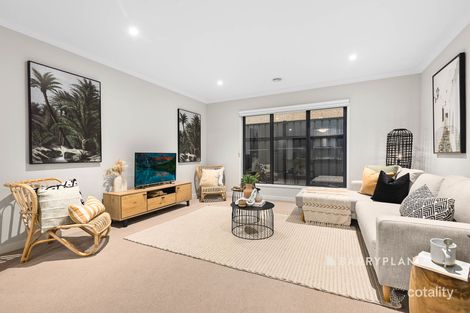 Property photo of 1 Copabella Circuit Clyde North VIC 3978