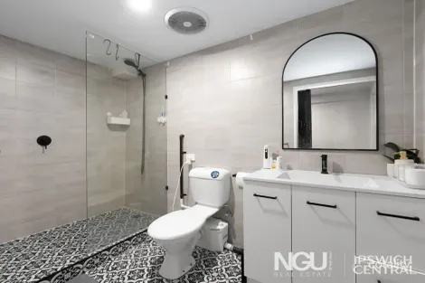 Property photo of 67 Avon Street Leichhardt QLD 4305